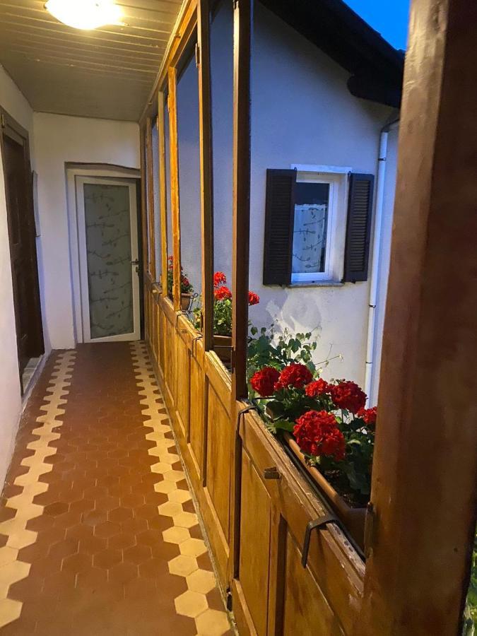 Ferienwohnung Casa Olmi Dependance Castiglione dʼIntelvi Exterior foto